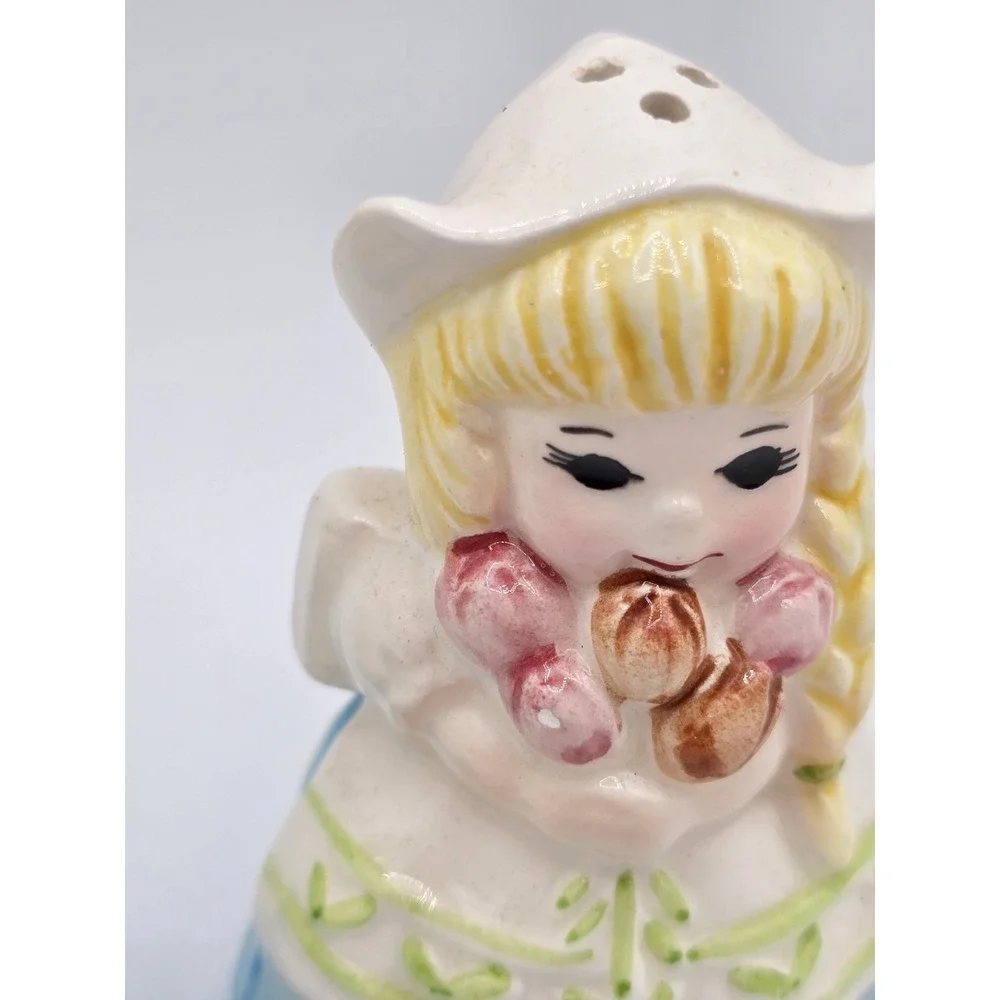 Vintage Holland Girls Dutch Sister Maid‎ Dress Salt and Pepper Shakers Japan
